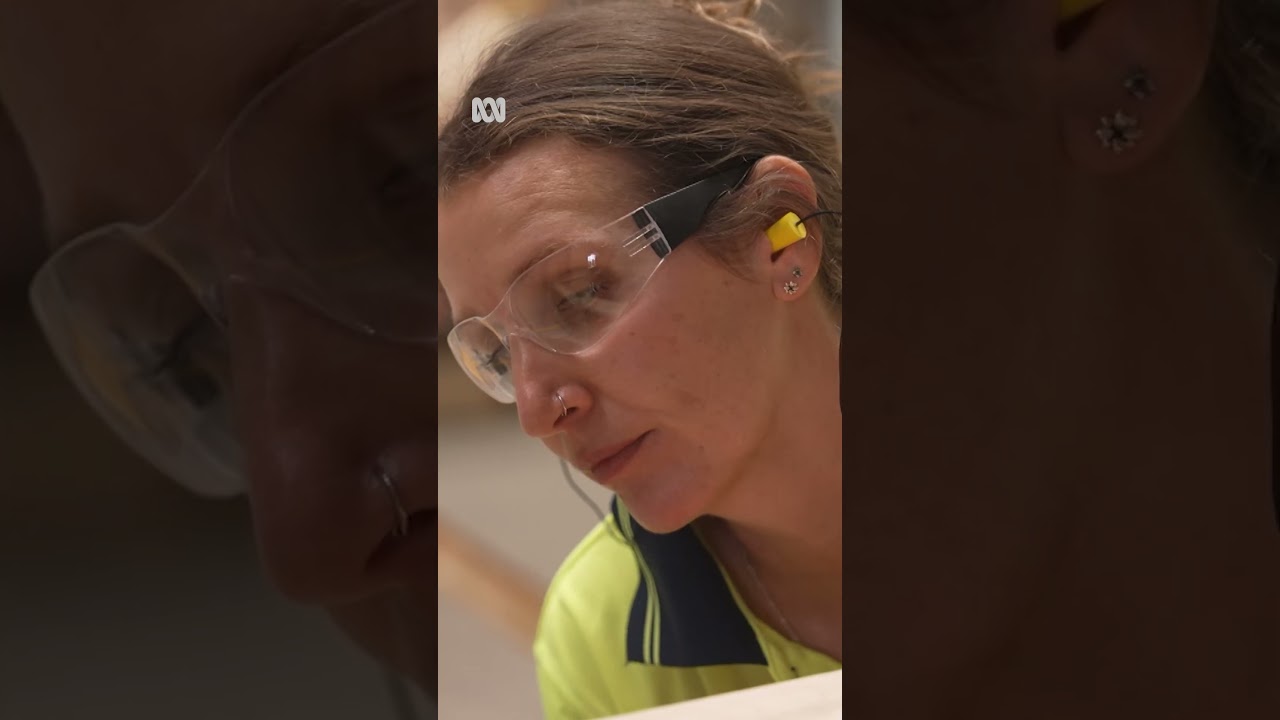 Women stepping up as construction suffers chronic labour shortage | ABC NEWS