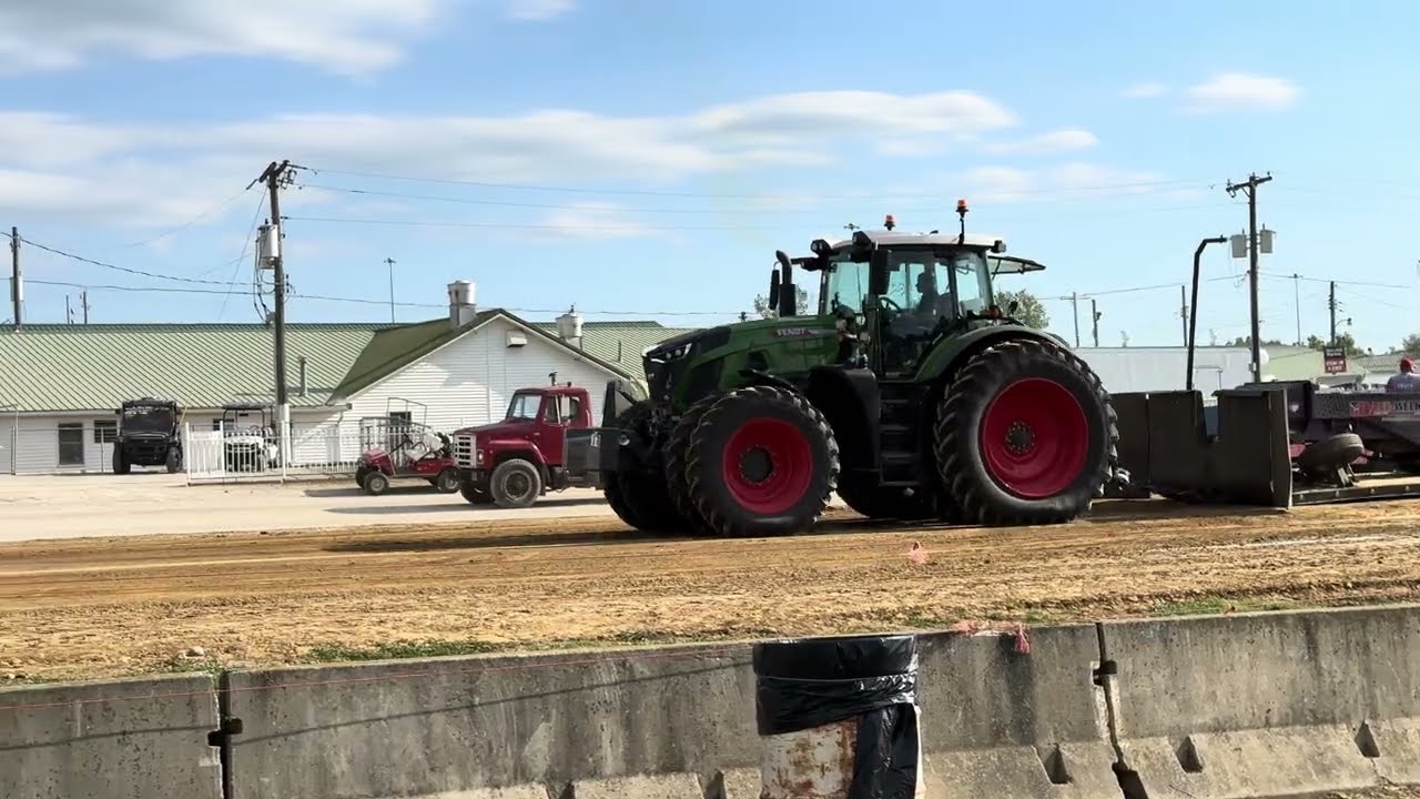 Fendt tractor pull. #fendt #fendtvario #germanengineering