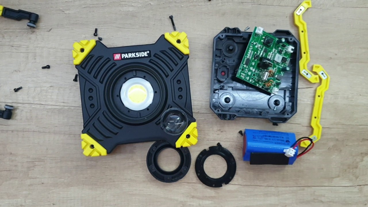 Parkside Work LED Light How It Looks Inside