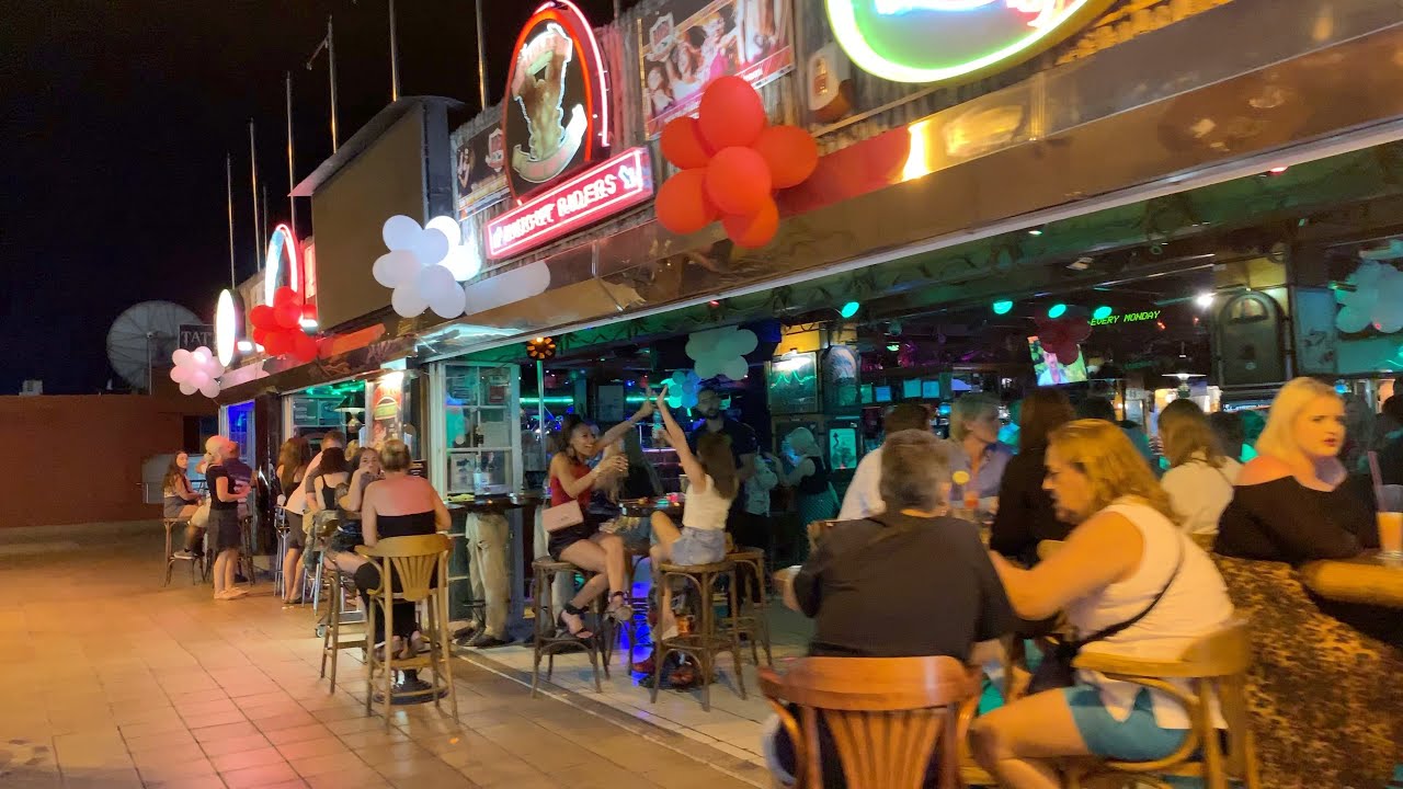 Gran Canaria Shopping Center Puerto Rico by Night Summer 2019