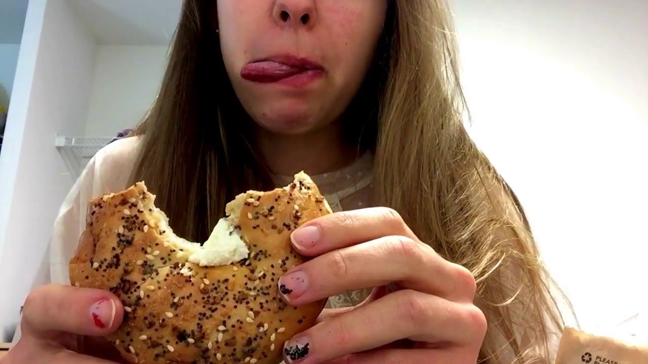 MUKBANG / ASMR - Bagel & Yogurt Parfait