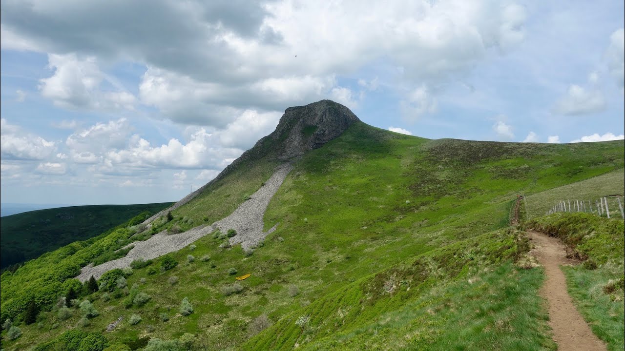 La Banne d'Ordanche par le Lac de Guéry et le Puy Gros en 4K