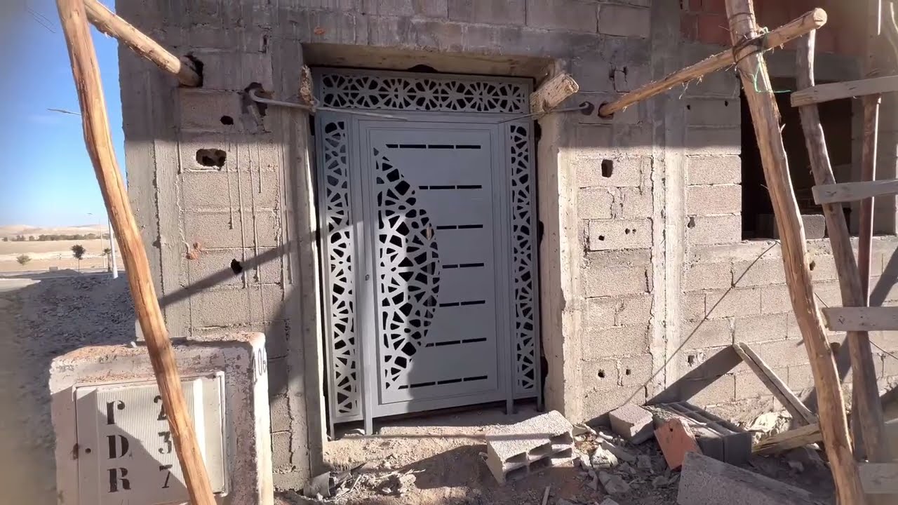 طريقة تركيب باب حديدي الرائيسي لمنزل