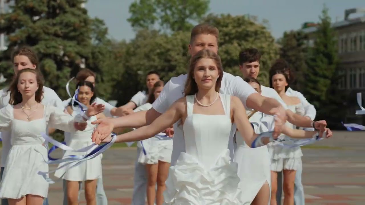 Останній дзвоник 2025. Кременчуцький ліцей №5 імені Т.Г.Шевченка