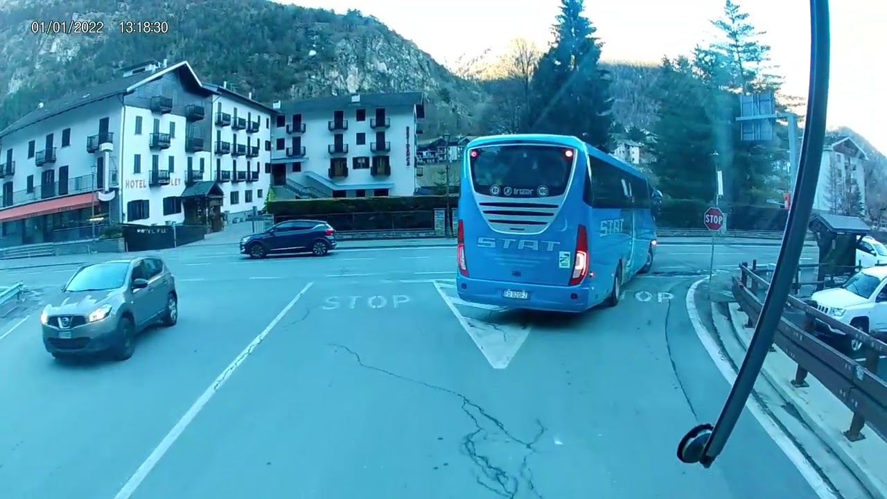 Torgnon, valle D'Aosta, discesa vista Cervino AndyBusDriver