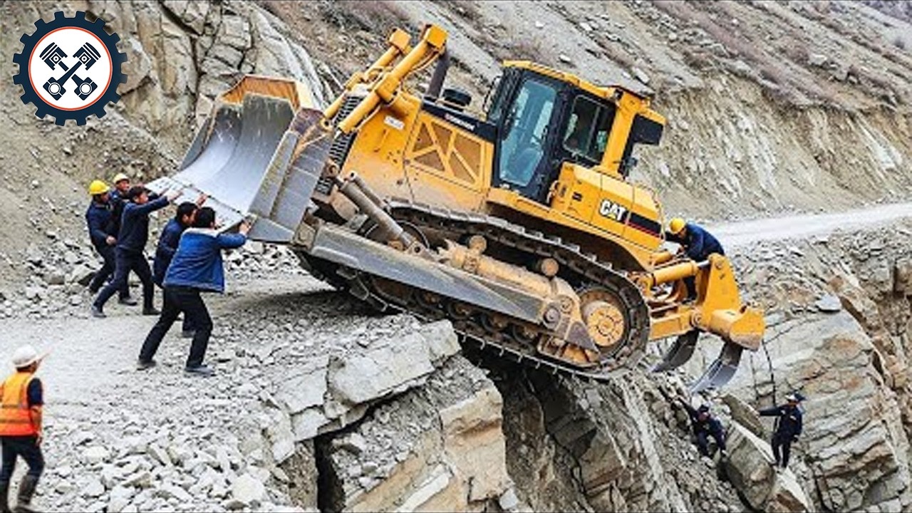 Jaw-Dropping Bulldozer Operator Skills So Crazy You’d Think They’re Fake!