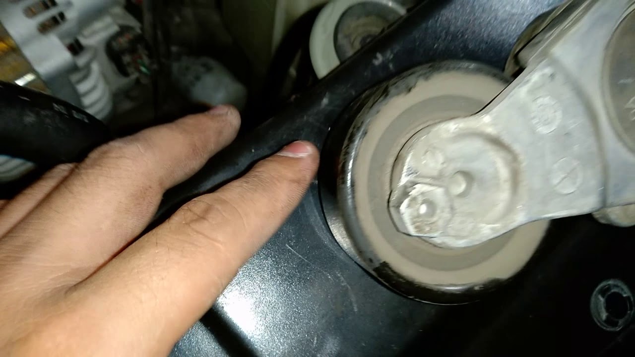 Polea tensora de la banda de accesorios del tiida ( tensor automático de la correa )