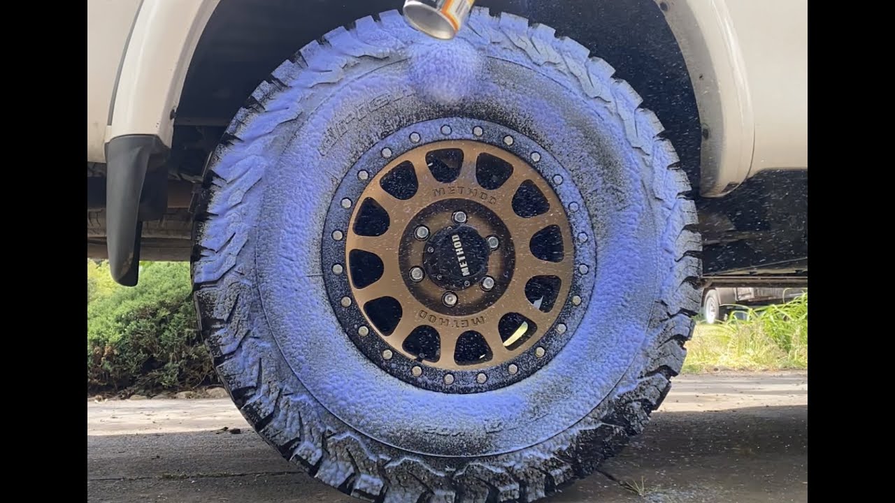 285/75/R16 First-gen 2004 Toyota Tundra Method NV305 ...armor all tire cleaner fail...
