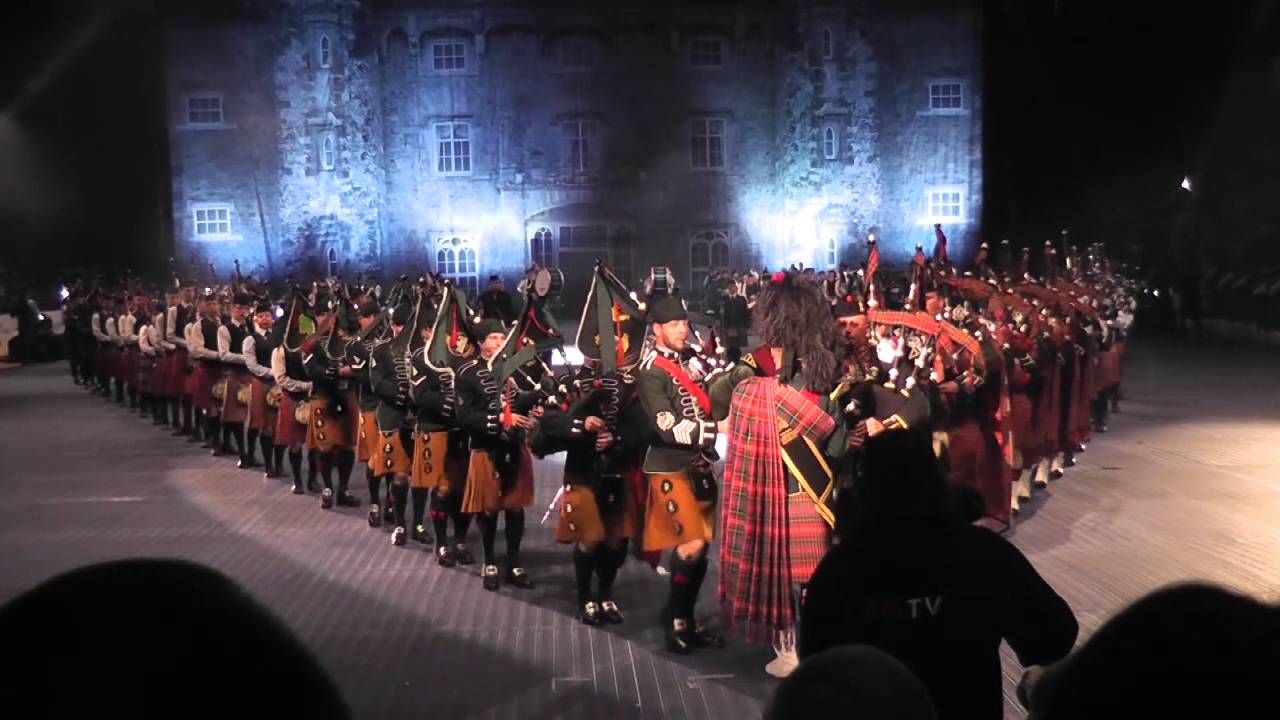 Belfast Tattoo 2014 - Massed Pipe Bands