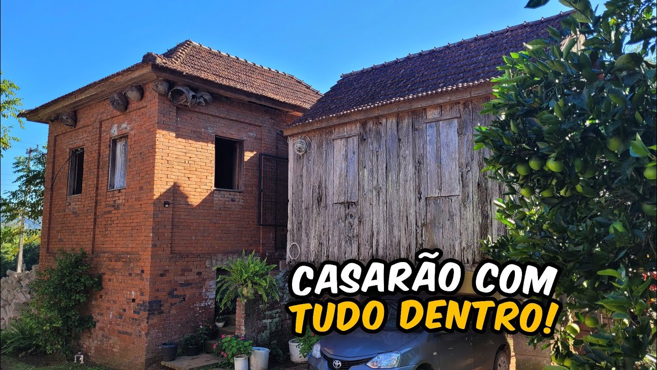 CASARÃO ANTIGO LOTADO DE ANTIGUIDADES, INCLUSIVE MOEDAS, RÁDIOS, MÓVEIS ANTIGOS E MALAS!
