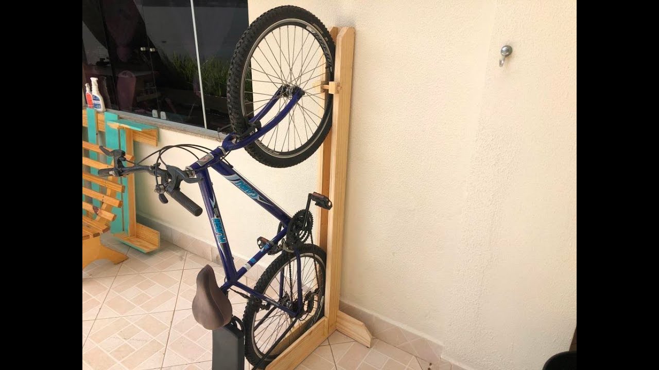 SUPORTE PARA BIKE - USANDO APENAS  SERROTE,  MARTELO,  COLA E PREGOS - BIKE SUPPORT