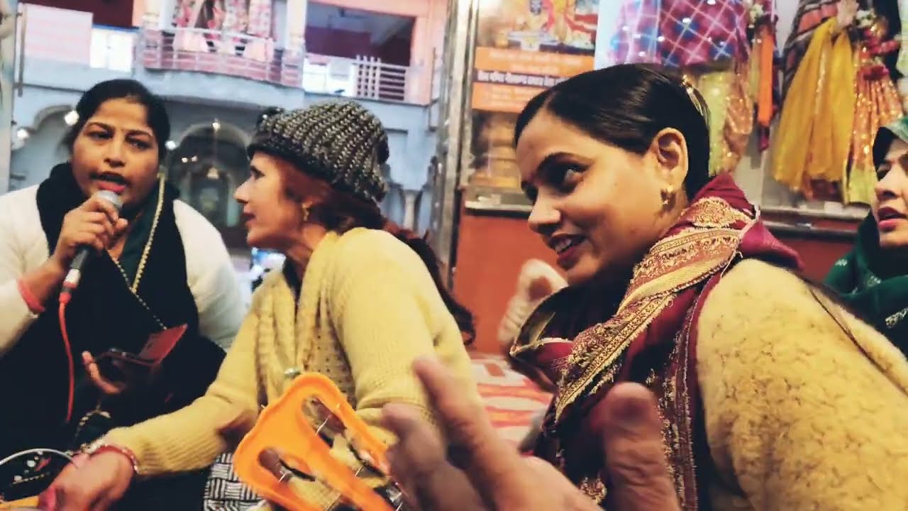 सभी रिकॉर्ड तोड़ दिया इस भजन में तो एक बार