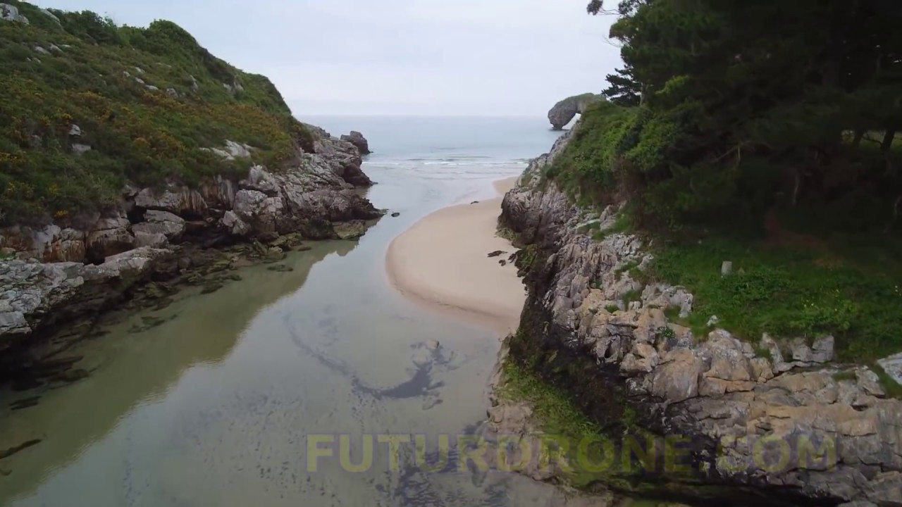 Yuneec Typhoon H,  costa de Asturias - Volando con gaviotas