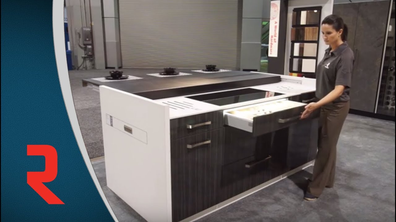 Booth Tour IWF 2014: kitchen solutions and doors hardware