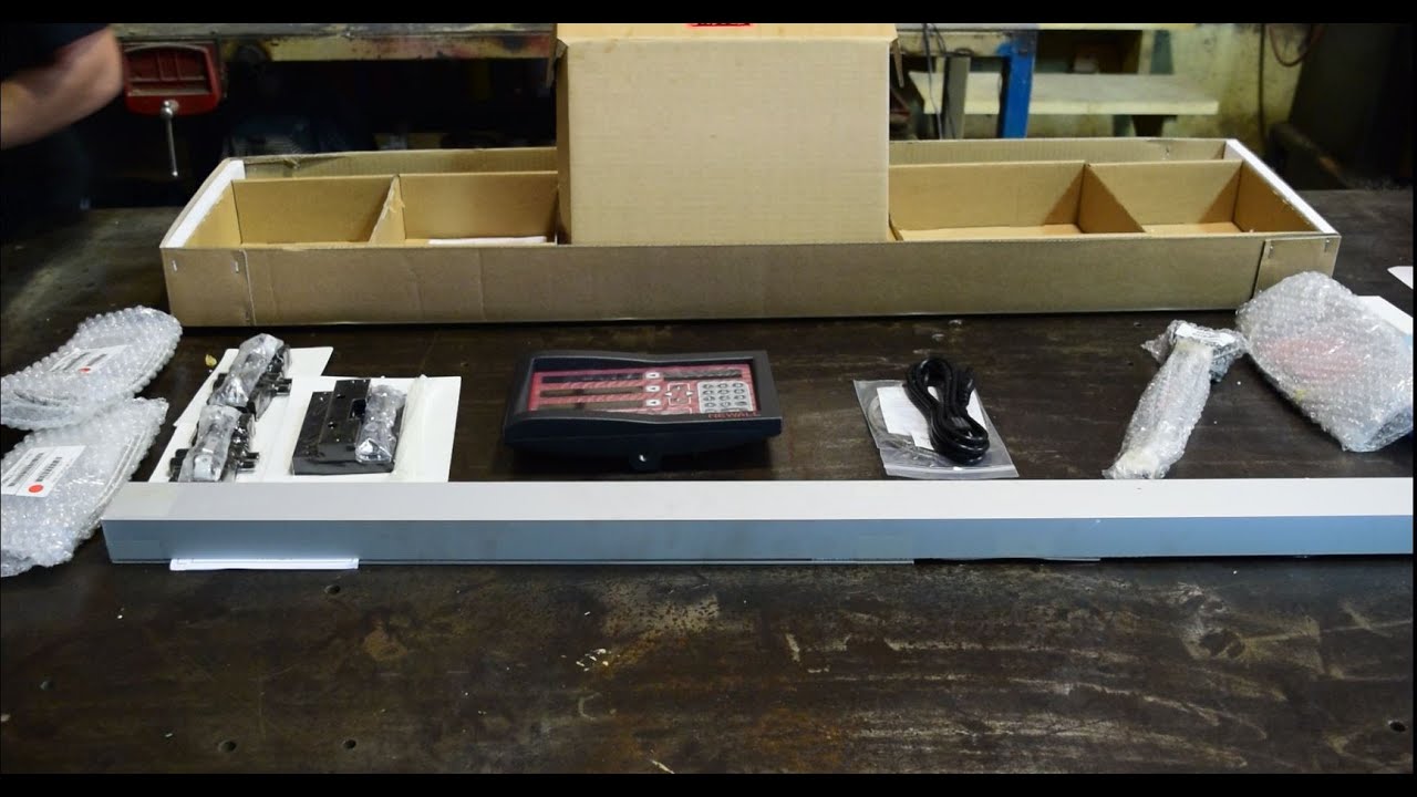 Unboxing a Newall DP500 Digital Readout DRO Kit