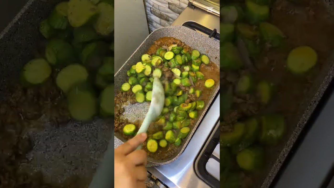 طريقة عمل كوسة بالبشاميل بالصلصة في الفرن طعم بيتي وريحه البيت مقلوبة 🥒