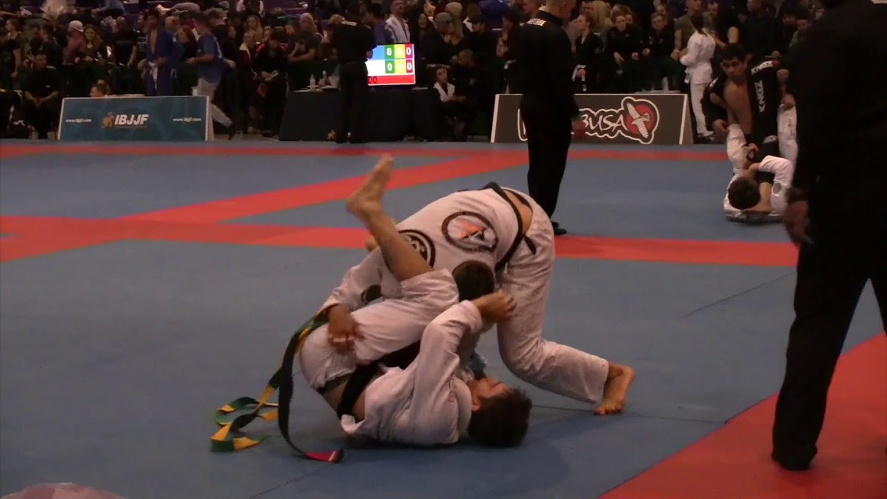 2017 IBJJF New York Pro: Kevin Mahecha vs Gianni Grippo