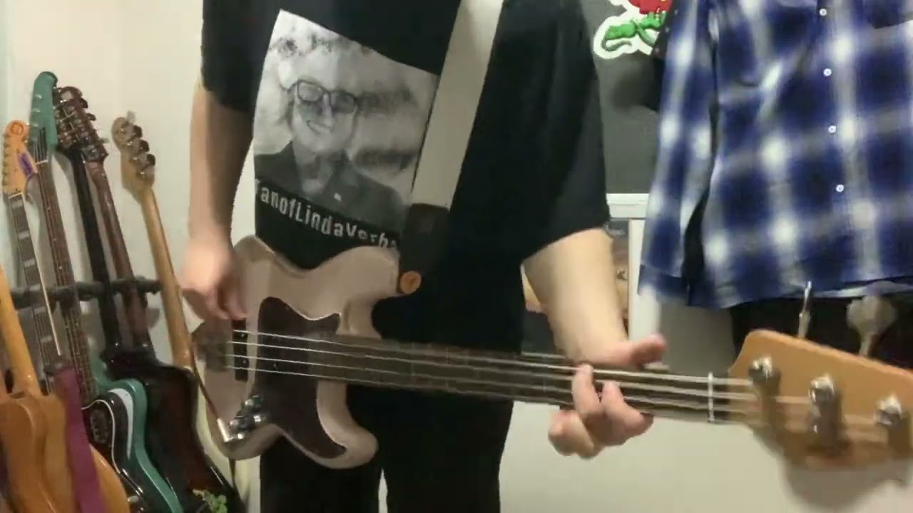 Red Hot Chili Peppers - Give It Away (BassCover) Fender Flea Jazz Bass