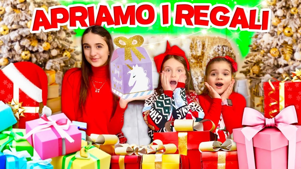 VLOG APRIAMO Tutti i REGALI di AURORA e LUDOVICA RICEVUTI da BABBO NATALE