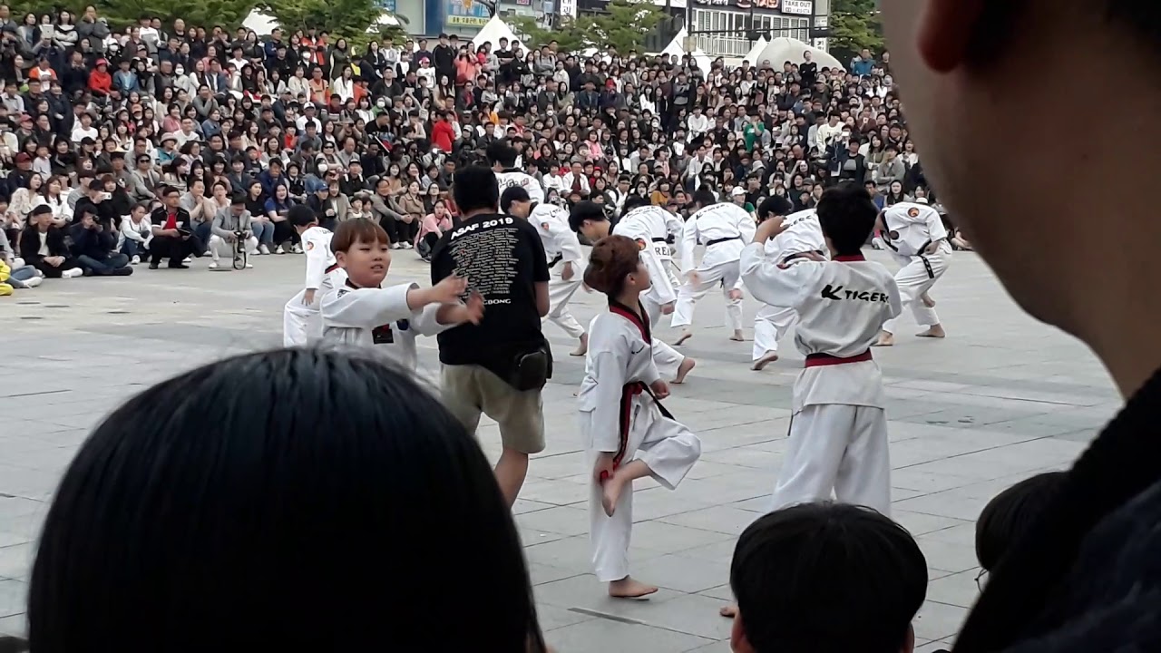 아현이의 일상생활 - 안산 국제거리극 축제 6