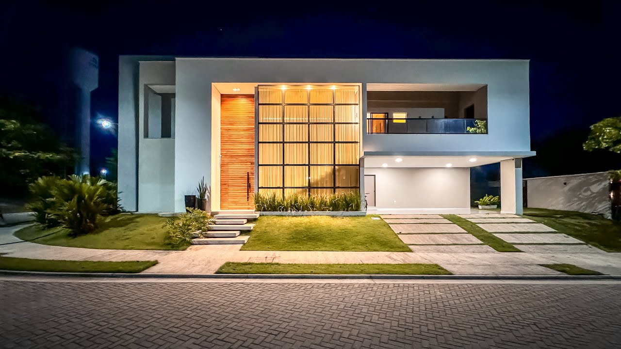 CASA 400 M2 DE ESQUINA 100% PROJETADA NO AZUR COND. LAGO