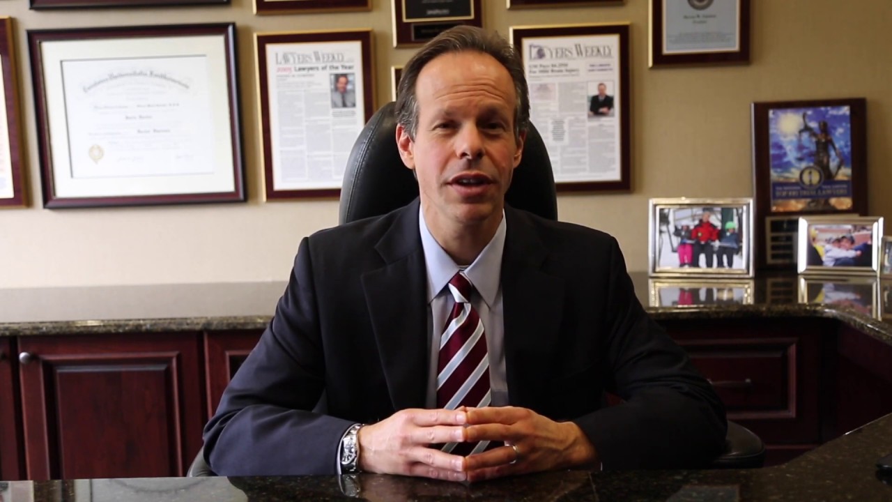 Michigan Truck Accident Lawyer: Steven Gursten | Michigan Auto Law