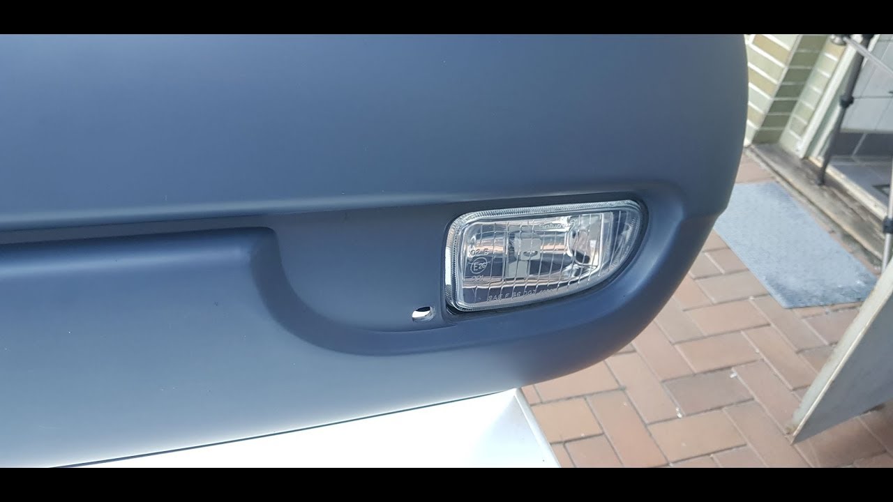 Nebelscheinwerfer in eine VW T4 einbauen. How to install fog lights in a VW Eurovan.