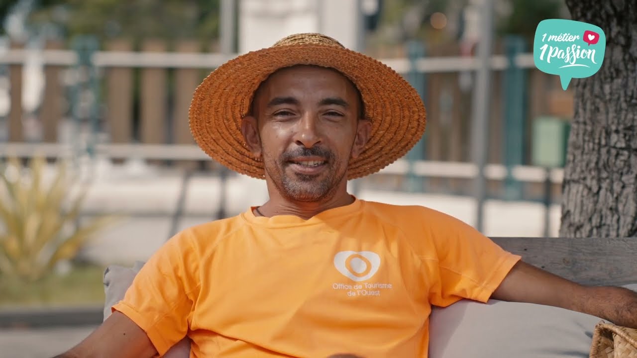 Travailler en organisme de tourisme  - Mathieu, Guide touristique &agrave; l'Office de Tourisme de l'Ouest