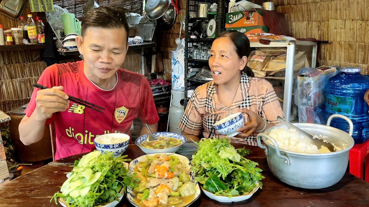 Mắm Kho Món Ăn Quen Thuộc Của Người Quê , Hái Thêm Mớ Rau Vườn Se Lạnh Với Cơn Mưa Đầu Năm 