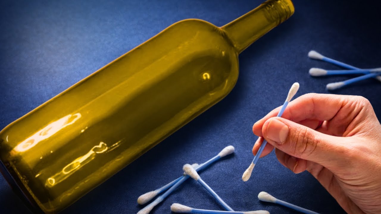 IDEIA com GARRAFA DE VIDRO E COTONETE/ PINTURA DECORATIVA/ DIY FÁCIL