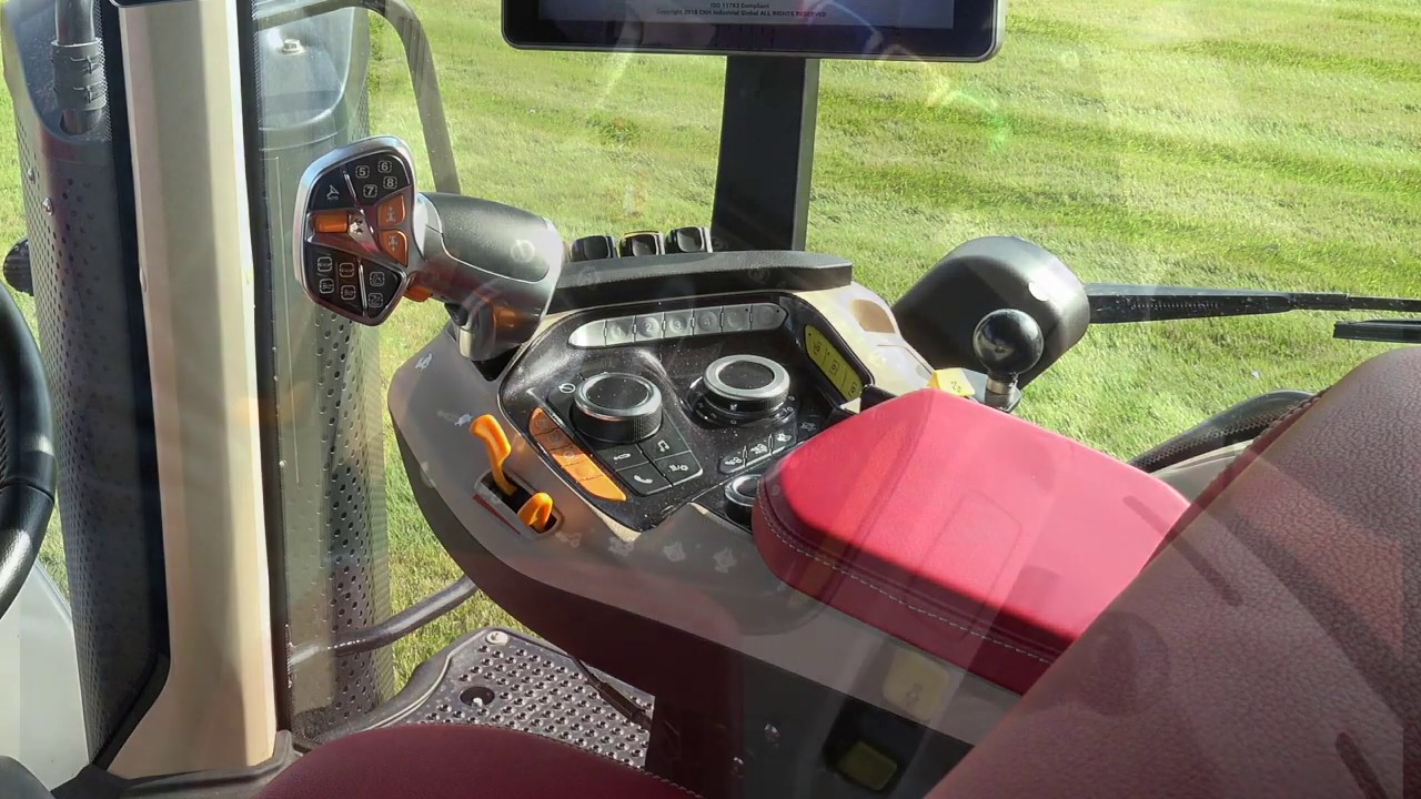 Armrest Controls and Customizations in the Magnum and Steiger Tractors