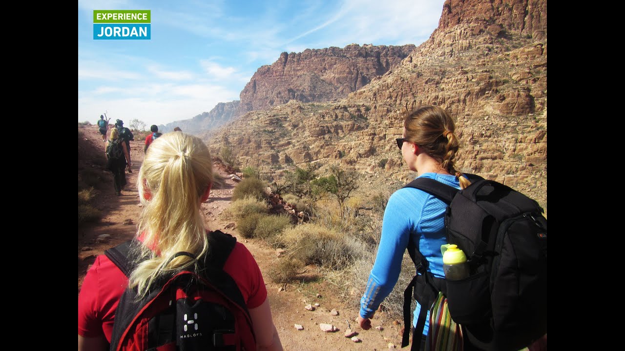 Hiking from Dana reserve to Feynan - Experience Jordan