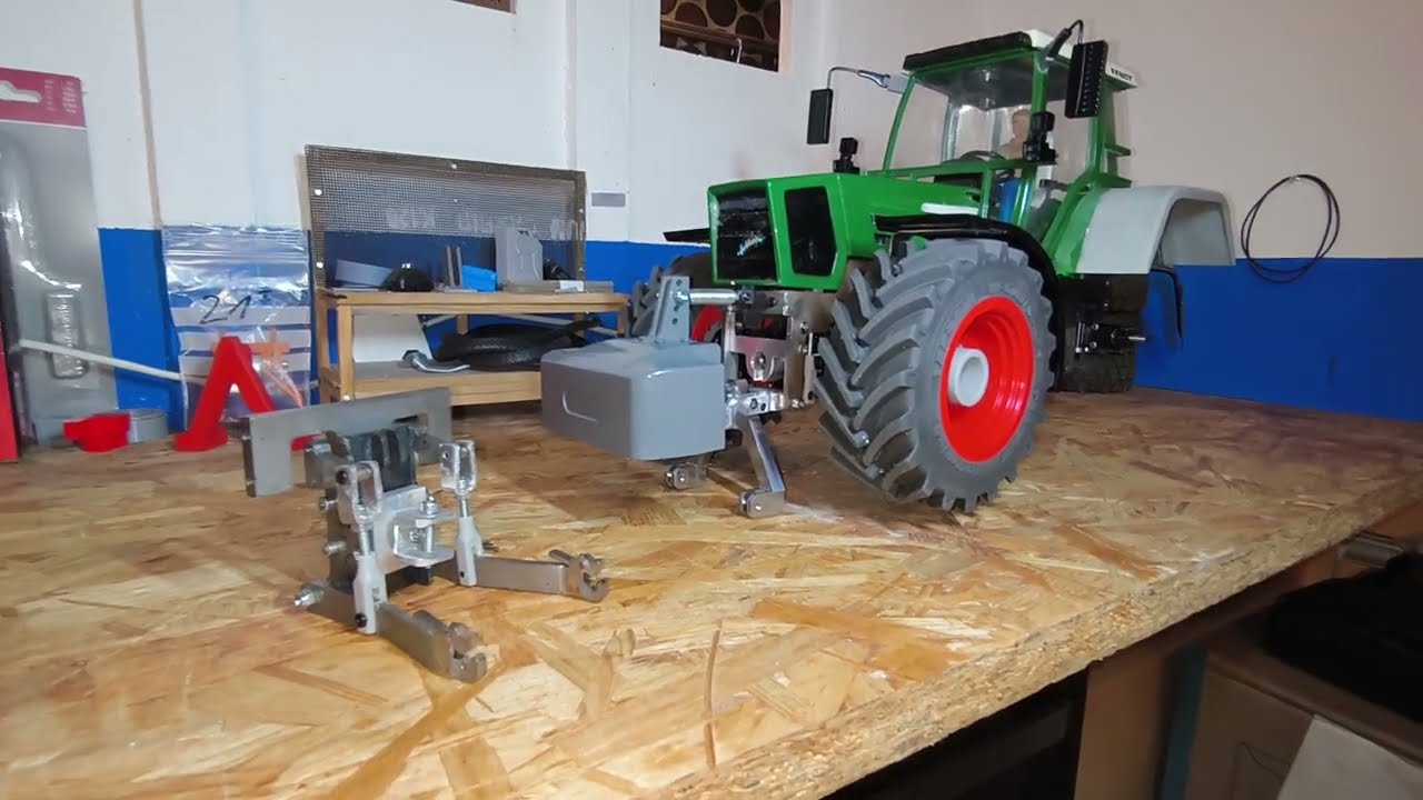 RC Dickie Fendt Favorit 926 1/14 Tractor Heckkraftheber frontkraftheber und Frontgewicht 3d