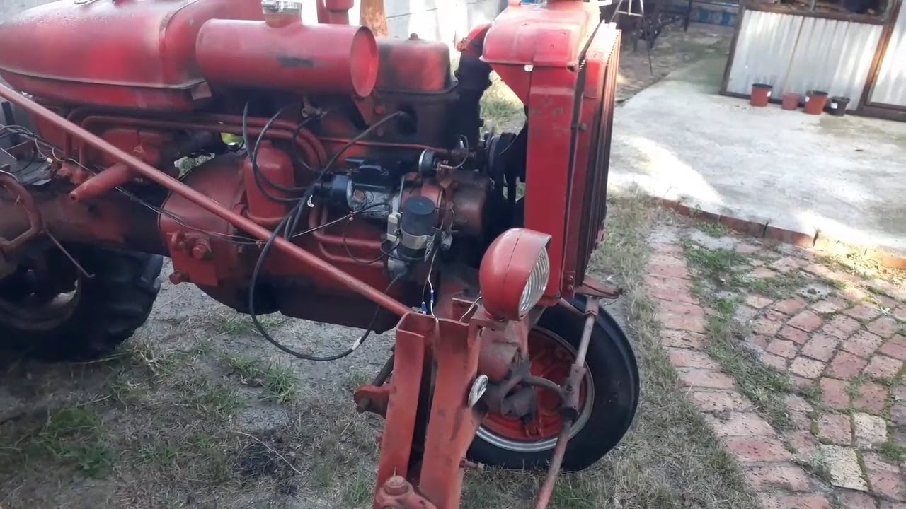 Governor removal on a 1949 Farmall Super A, look what is the problem