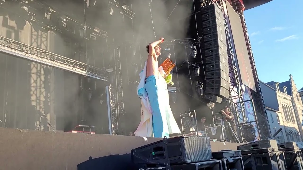 MIKA closing dance party at Baudet'Stival Bertrix Belgium (10 July 2022)