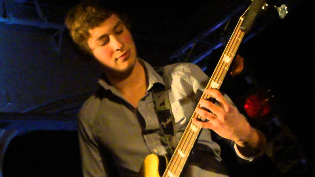 Bazart 9 maart 2012 Meer dan ooit Live EP Post Plaza Gent