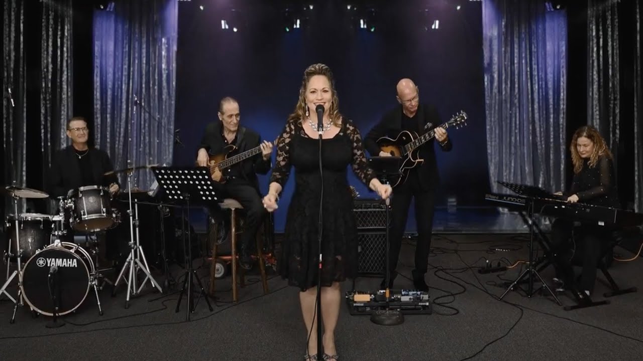 Vegas 3 with Special Guest ELISA FIORILLO, filmed at RainMaker Studios in Las Vegas!