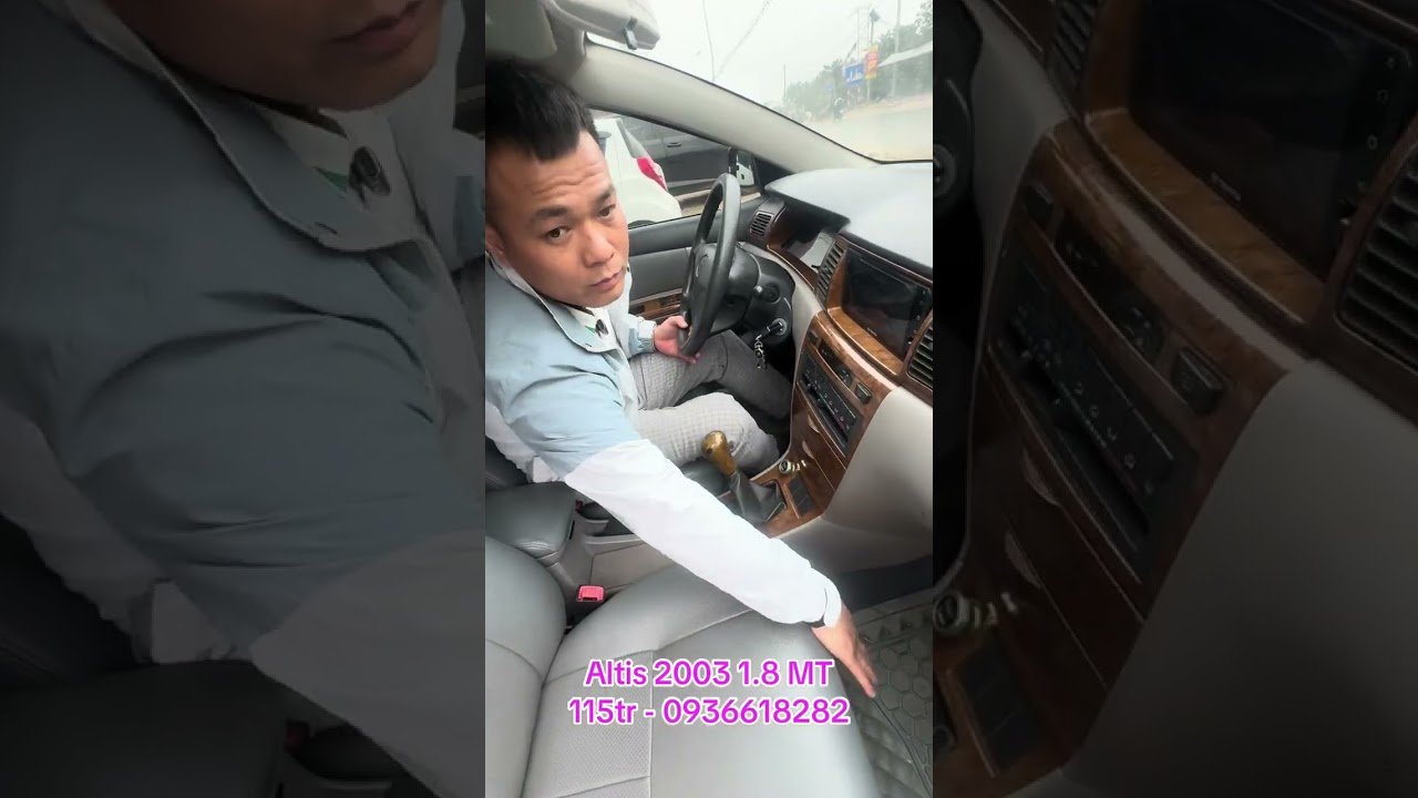 Corola Altis 2003 1.8 MT giá chỉ hơn 100 triệu đồng.