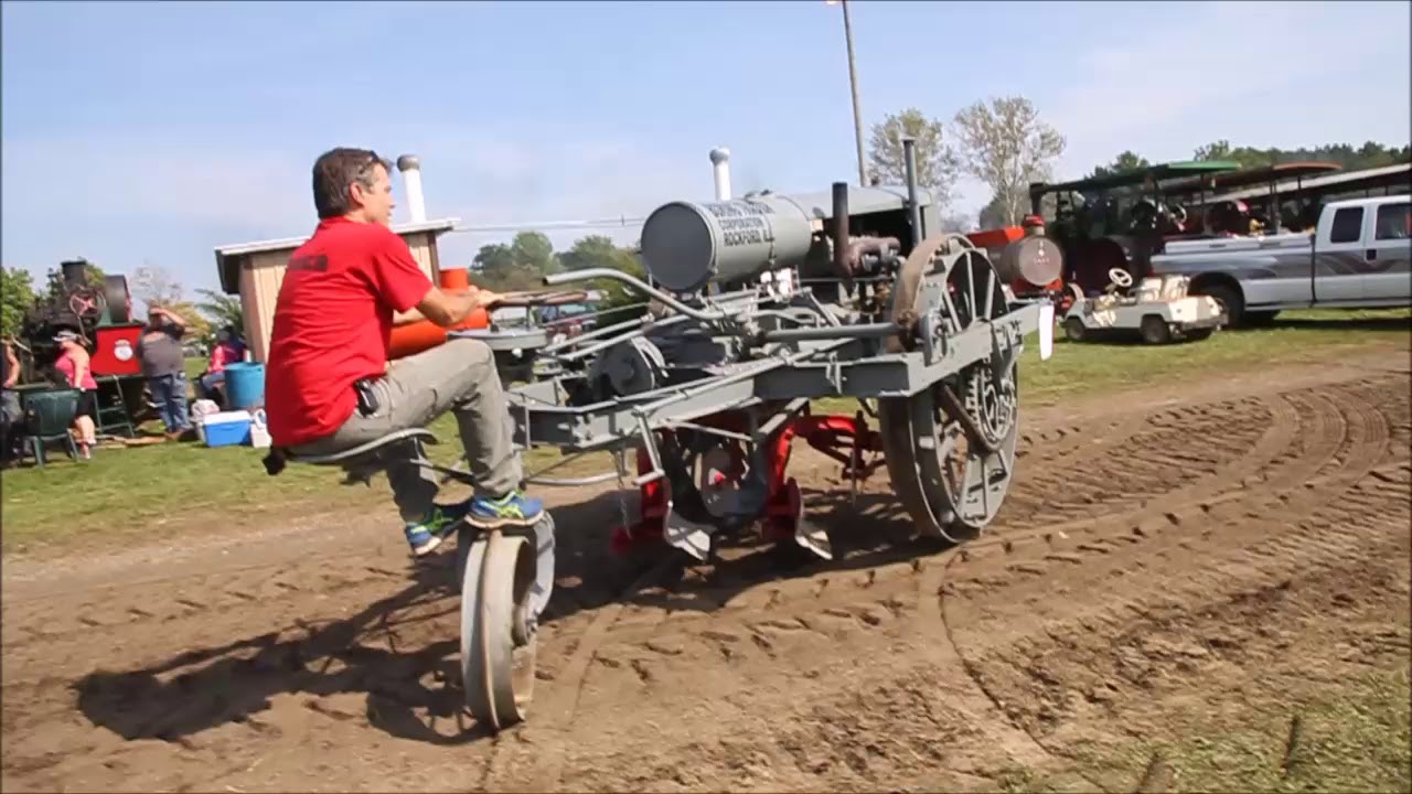 1920 Boring Tractor at Rock River Thresheree 2017