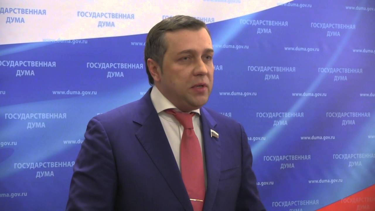 Александр Старовойтов о состоянии дорог, общественного траспорта и авиации страны