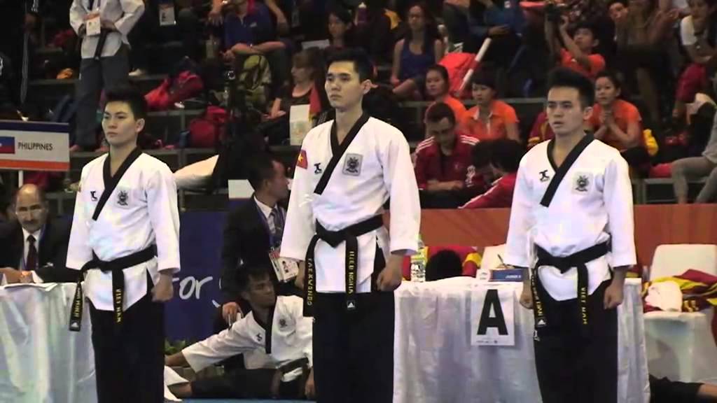 VIET NAM - Team Male under 29 - Final - 8th World Taekwondo Championships Poomsae 2013(Gold)