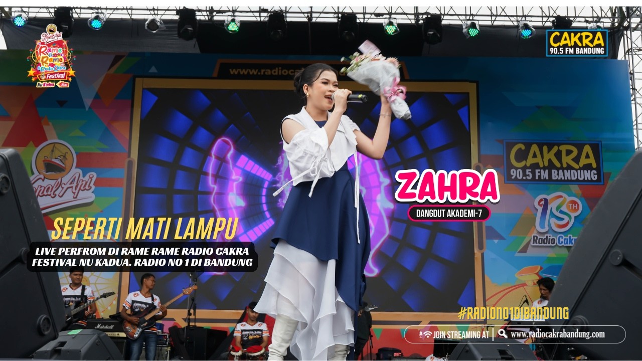 Panggung Meledak! Zahra DA7 Guncang Rame Rame Radio Cakra Festival