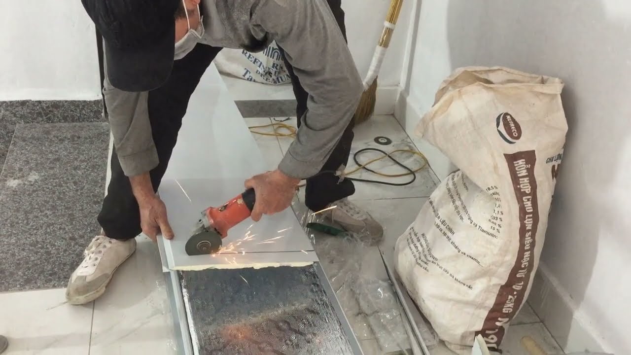Thi công trần tôn xốp 3 lớp chống nóng