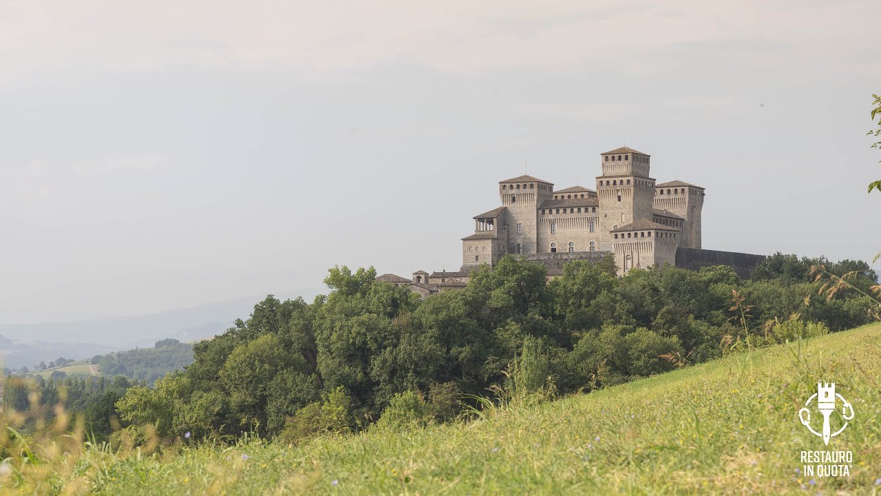 Manutenzione e messa in sicurezza coperture e prospetti Castello di Torrechiara - Restauro in Quota®