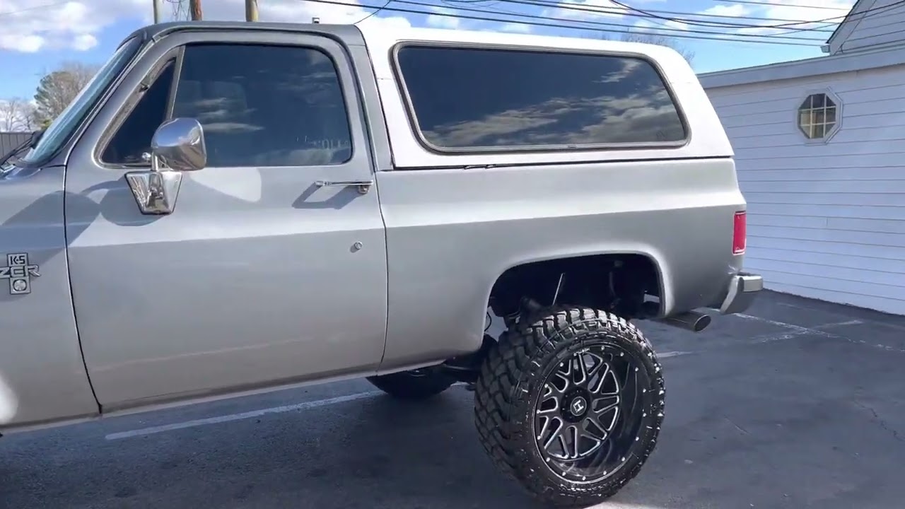 1987 Chevrolet K5 Square Body Blazer 4x4 Lifted