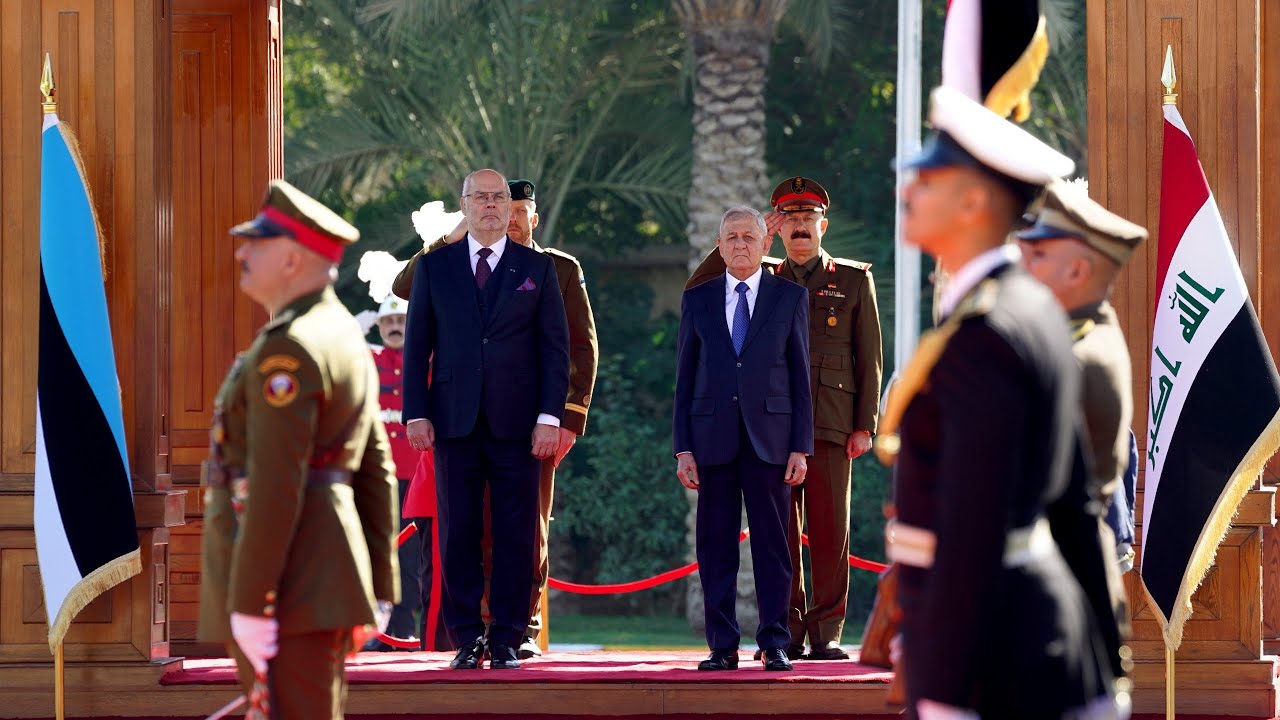 في مراسم استقبال رسمية رئيس الجمهورية الدكتور عبد اللطيف جمال رشيد يستقبل الرئيس الاستوني
