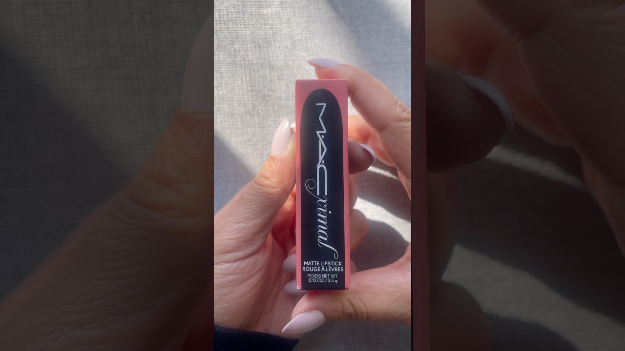 &ldquo;Flamingo&rdquo; MAC MACximal silky matte lipstick ❤️