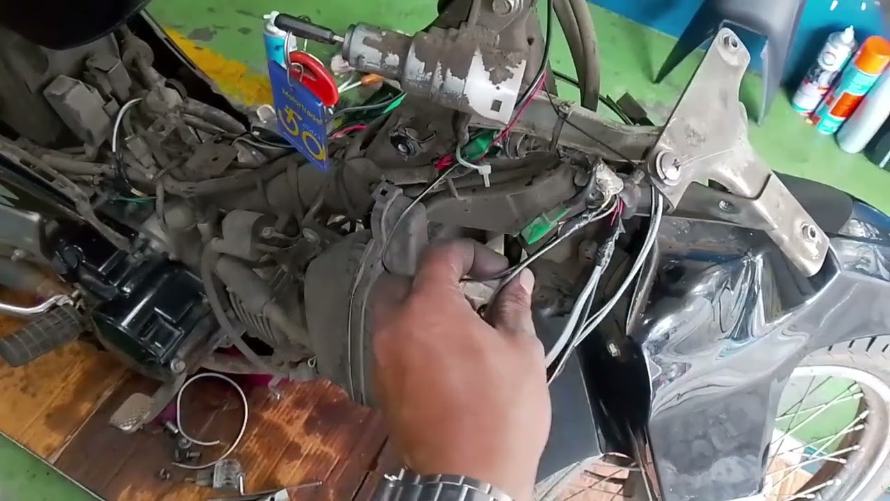 SUZUKI SMASH 115 LAGING LOWBAT NAKAKA DALAWANG BAGO BATTERY NA SI COSTUMER. FULLWAVE LANG NATIN YAN😎