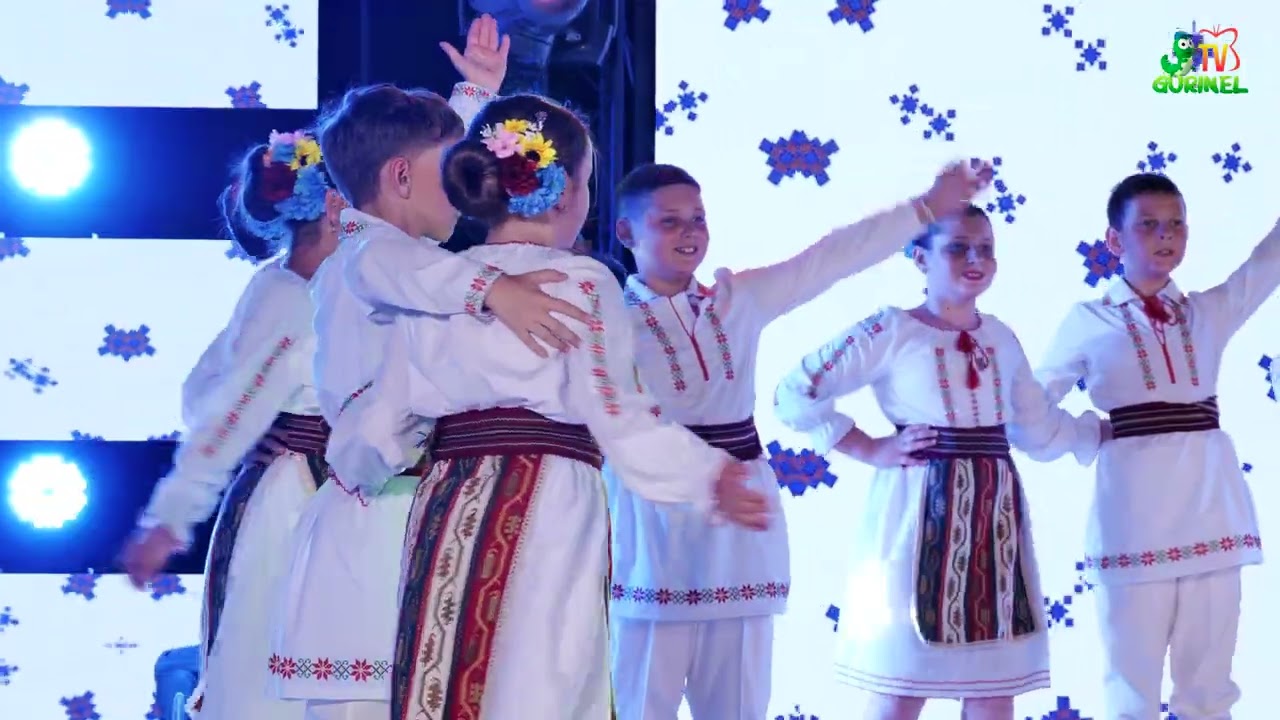 ART Dance - Suită de dansuri populare