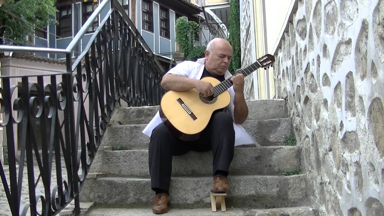 Petko Genkov playes Cubana by Emilio Pujol